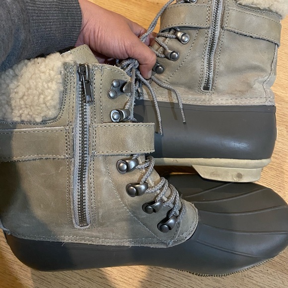 Sperry duck boots - Picture 3 of 7